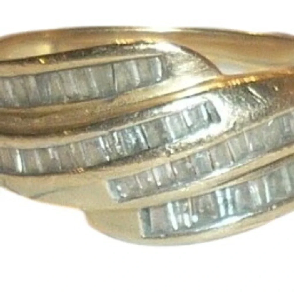 Designer Signed ZEI 14K Gold‎ Baguette Diamond Crossover Wave Ring 3.12g